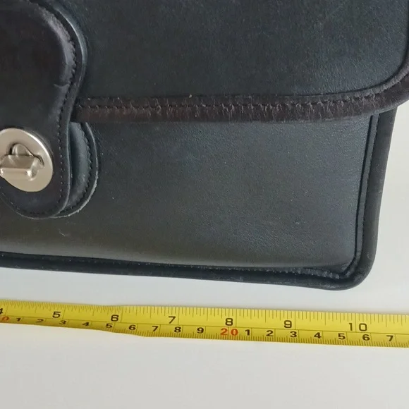 Vintage Coach Willis Bag #9927 - Picture 13 of 16